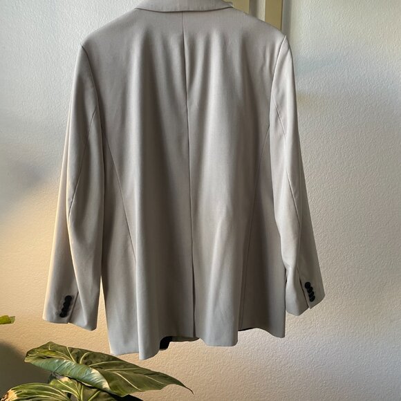 Women’s H&M Beige Blazer – Size L - Picture 3 of 5